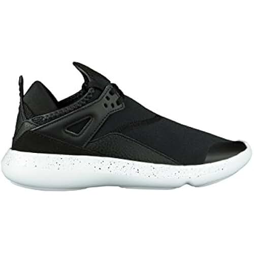 Amazon.com: boys kobe bryant shoes