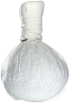 Herbal compress Herbal Ball The Wisdom of Traditional Thai Medicine 170g. X 3 Pack