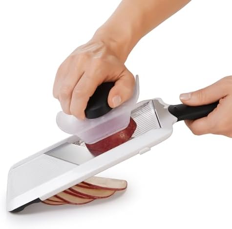 Good Grips INOXO.1119100ML Mandolina Rodajas C/ Mango, Negro/ Blanco, Estándar