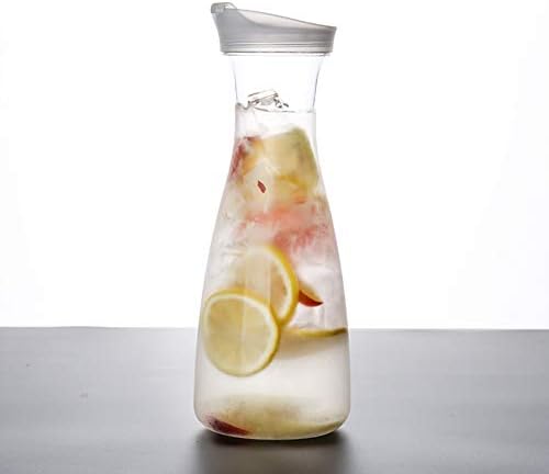 Pitcher Carafes with Lid for Juice 20oz Plastic Carafe with Lid for Juice with Lid Decanter Drink Bottle 0.6Liter Pitcher Beverage Container Kettle Carafes for Juice Plastic for Halloween Party