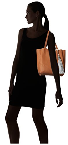 vince camuto nylan กระเป๋าใบเล็กน่ารัก(small) chestnut