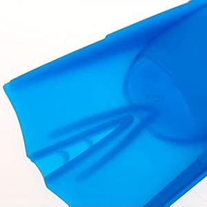 BJL Flossen - Tauchflossen aus reinem Silikon, Kurze Flossen, Schwimmflossen, Schwimmfüße mit rutschfesten Sohlen, Trainingsflossen, professionelles Trainingsgerät Flossen (Color : B, Size : M) 5 Schnorchelmasken 31jgDOKPPVL. SS300 Es hat ein wissenschaftliches Design und eignet sich zum Schnorcheln, Schwimmen oder für professionelles Training, unisex.
Wählen Sie aus hochwertigen Materialien, bequemen, weichen Barfuß-Taschen und Strümpfen oder Tauchstiefeln, um Ihre Füße vor Kälte und Blasen zu schützen.
Symmetrische Ablauflöcher sorgen für mehr Stabilität und verringern den Wasserdurchflusswiderstand.