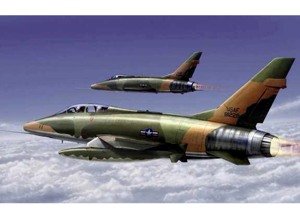 Trumpeter 1/72 F100F Super Sabre Fighter