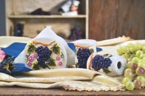Amadora white grape Napkn holder & Shakers