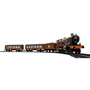 Lionel Trains – Hogwarts Express Ready to Play Train Set (HarryPotter)