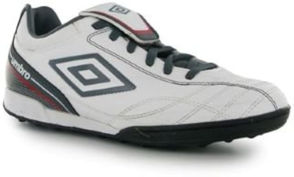 umbro astro turf shoes