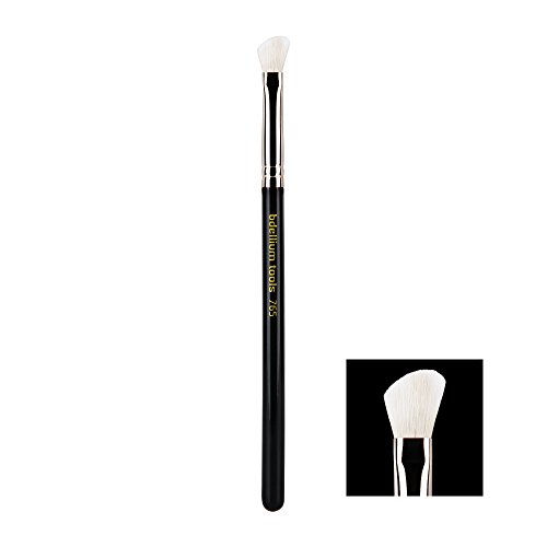 Bdellium Tools Maestro Series Small Angled Shader Brush, Black