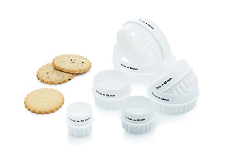 Set Of 7 Plastic Double Edged Biscuit Pastry Cutters