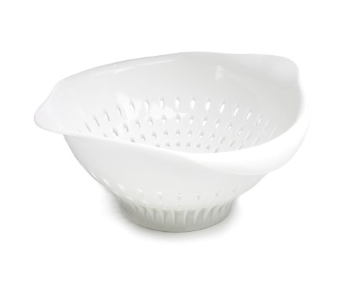 Preserve Large Colander Made from Recycled Plastic, 3.5 Quart Capacity, White