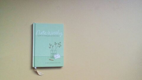 Note-Worthy: A Guide to Writing Great Personal ... 1595301682 Book Cover