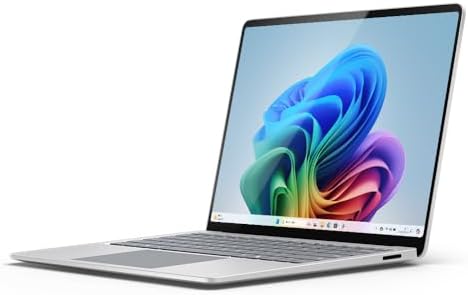 Microsoft Surface Laptop | Copilot+ PC | Ecrã tátil de 13,8" | Snapdragon X Plus | 16GB de RAM | SSD de 256GB | Modelo mais recente, 7ª Edição | Platina