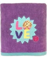 Shopkins Bath and Body Gift Set - 1 Form Rug, 1 Bath Towel, 1 Pack of Bath Fizzies