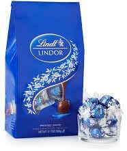 Lindt Lindor Chocolate Truffles Gift Bag - 75 Count - 31.7 Ounces - 900 Grams (Dark Chocolate Truffles)