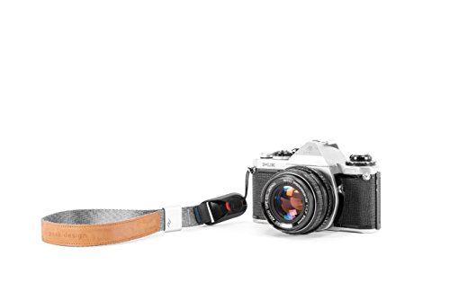 1 Peak+Design+Camera+Wrist+CF+AS+3