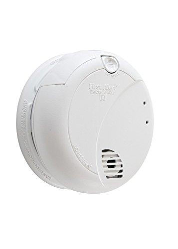 First Alert 7010BFF-6 Smoke Alarm with Photoelectric Sensor and Battery Backup (6 Pack), White