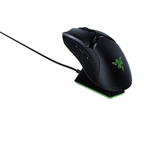 Razer Viper Ultimate con Dock di Ricarica – Mouse da gioco sportivo ambidestro con tecnologia wireless HyperSpeed (sensore ottico Focus+ 20K, peso leggero 74g, RGB Chroma) Nero