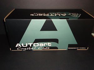 Autoart Collectors Showcase Plastic Crystal Case Display Case 1/18