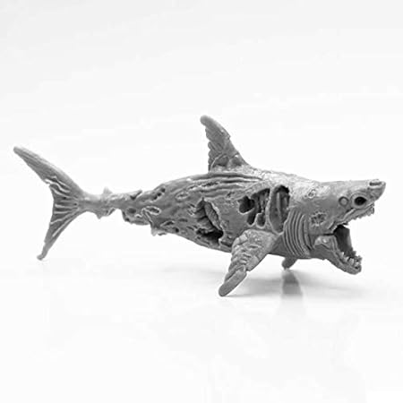 Amazon.com: (4112) Zombie Shark: Toys 
