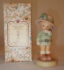 Memories of Yesterday "Blowing A Kiss To A Dear I Miss" Figurine 1994 Symbol of Membership Charter Member #S0104