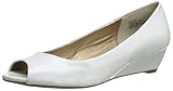 Me Too Women's Pindar Dress Pump