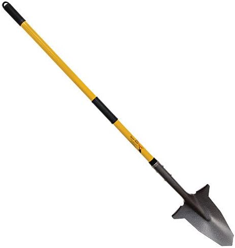 Spear Head Spade with Straight Fiberglass Handle