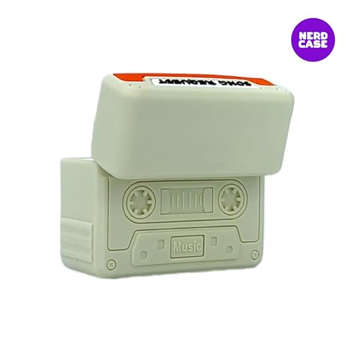 Capa Protetora Nerdcase Compatível com AirPods 4, Fita Cassete, Bege e Laranja