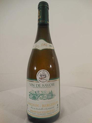 chignin-bergeron domaine vullien blanc 2011 - savoie france: une bouteille de vin.