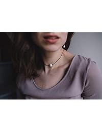 JYM JEWELRY Collar de concha natural hecho a mano, gargantilla de concha hawaiana, collar de playa, gargantilla de concha marina para mujeres y niñas, NA