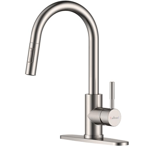 APPASO Grifo de cocina con rociador extraíble de níquel cepillado, grifo monomando de cuello de cisne moderno para fregadero con placa opcional de acero inoxidable