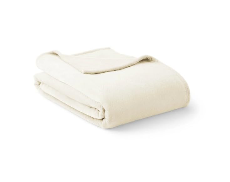 Photo 1 of ****a little dirty but new***Member's mark Cloud Touch Oversized Blanket, Vanilla Dream, Ultra Soft Plush