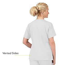 WonderWink Origins Women’s Bravo V-Neck Scrub Top