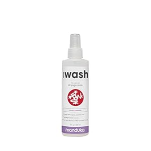 Manduka – Yoga Mat Cleaner – Organic Yoga Mat Renew Spray CleanerWith Essential Oil – For Natural Rubber mats