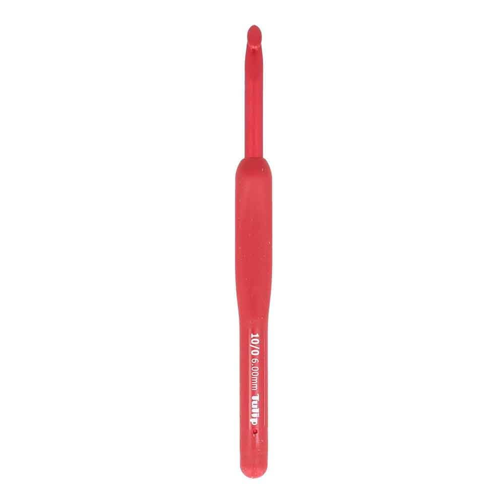 Tulip Etimo Red Crochet Hook 6.0 mm Soft-Grip Handle - 1 piece โ image 1