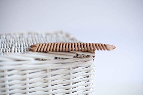 Oak Wide Tooth Comb - Detangling Wooden Comb for Frizz & Tangle Free, Healthy & Shiny Hair- Anti-Static, Ergonomic Wide Tooth Beard Comb for Men & Women AC4