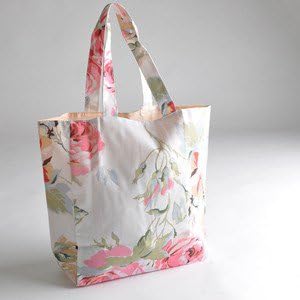 Amazon ローラアシュレイ Laura Ashley 花柄トートバッグ Onesize トートバッグ