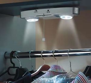 Schranklicht mit 6 LEDs - Licht ohne Kabel!: Amazon.de: Küche & Haushalt