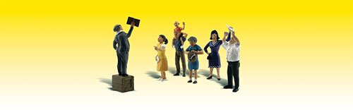 Sermon on the Crate HO Scale Woodland Scenics