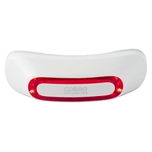 Cosmo Connected remlicht achter, afneembaar, gecombineerd met een mobiele app, geschikt voor de meeste helmtypes.