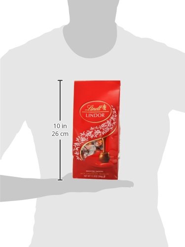 Lindt LINDOR Milk Chocolate Truffles, 13.5 Ounce - Thumbnail 4