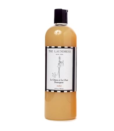 The Laundress Le Chien Et Le Chat Cedar 16 Ounce Bottle