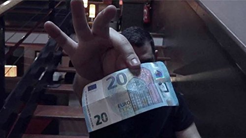 Magic Trick | Money Switch by Mickael Chatelain | Money | Coin Magic | Street Performer