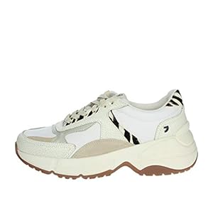 41%2BTuciMnyL. SS300