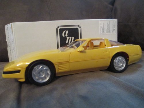 #6575 Ertl/AMT 1992 Corvette ZR-1,Yellow 1/25 Plastic Promo,Fully Assembled