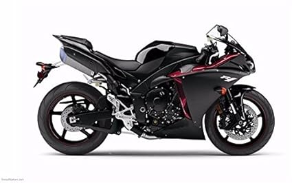 r1 black red