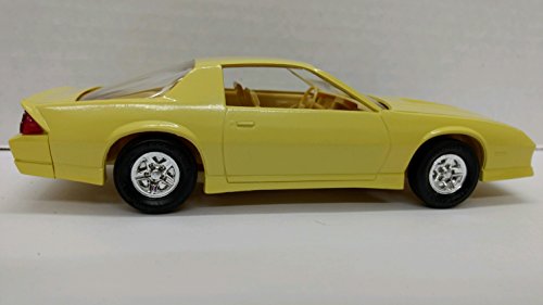 MPC 1985 Camaro 1:25 Scale Built-up Plastic Promo - Yellow