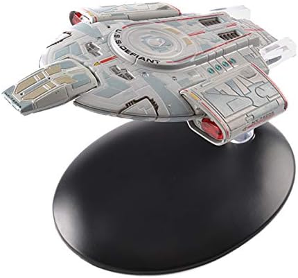 Star Trek Starships U.S.S. Defiant NX-74205 Vehicle
