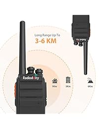 Radioddity R2 Walkie Talkie UHF de largo alcance, radio recargable recargable, perfecta para la caza de supervivencia en el campamento con cargador de escritorio USB + auricular (paquete de 2)