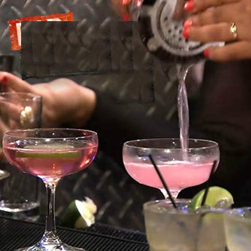 Cocktail Coupe glasses set of 4 – 5 Ounce Champagne flutes – Clear Champagne saucer – Ideal for Champagne Tower - Martini toasting stemware - Party cups for appetizers desserts - Great Wedding gift