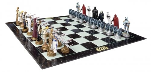 Star Wars Classic 3D Chess Set / Game (Size 17