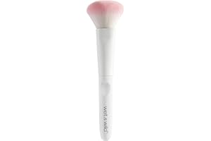 Wet n Wild Makeup Brush| Blush Brush| For Mineral & Liquid Makeup| Plush Fibers| Ergonomic Handle
